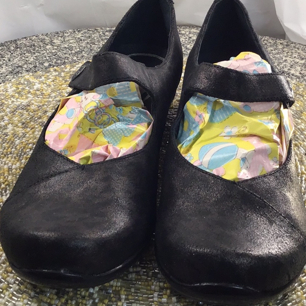 danskin mary jane shoes